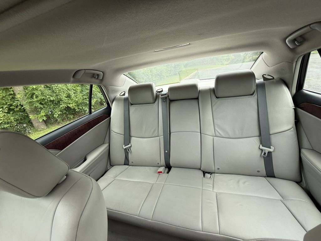 2012 Toyota Avalon Image 14