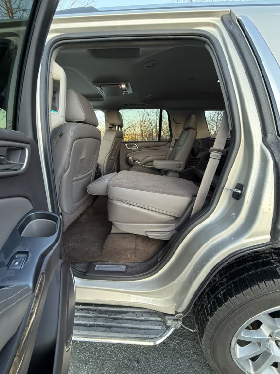 2015 GMC Yukon Image 12