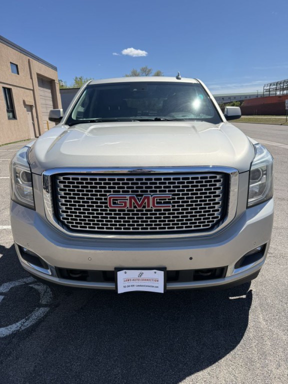 2015 GMC Yukon Image 2