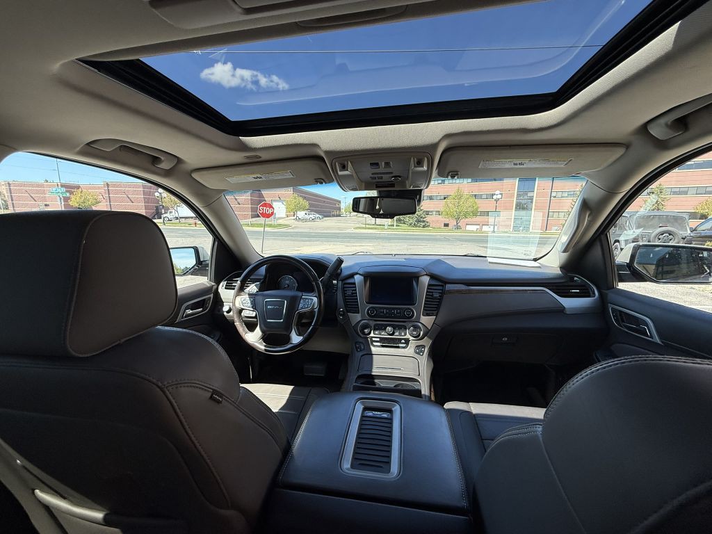2015 GMC Yukon Image 16