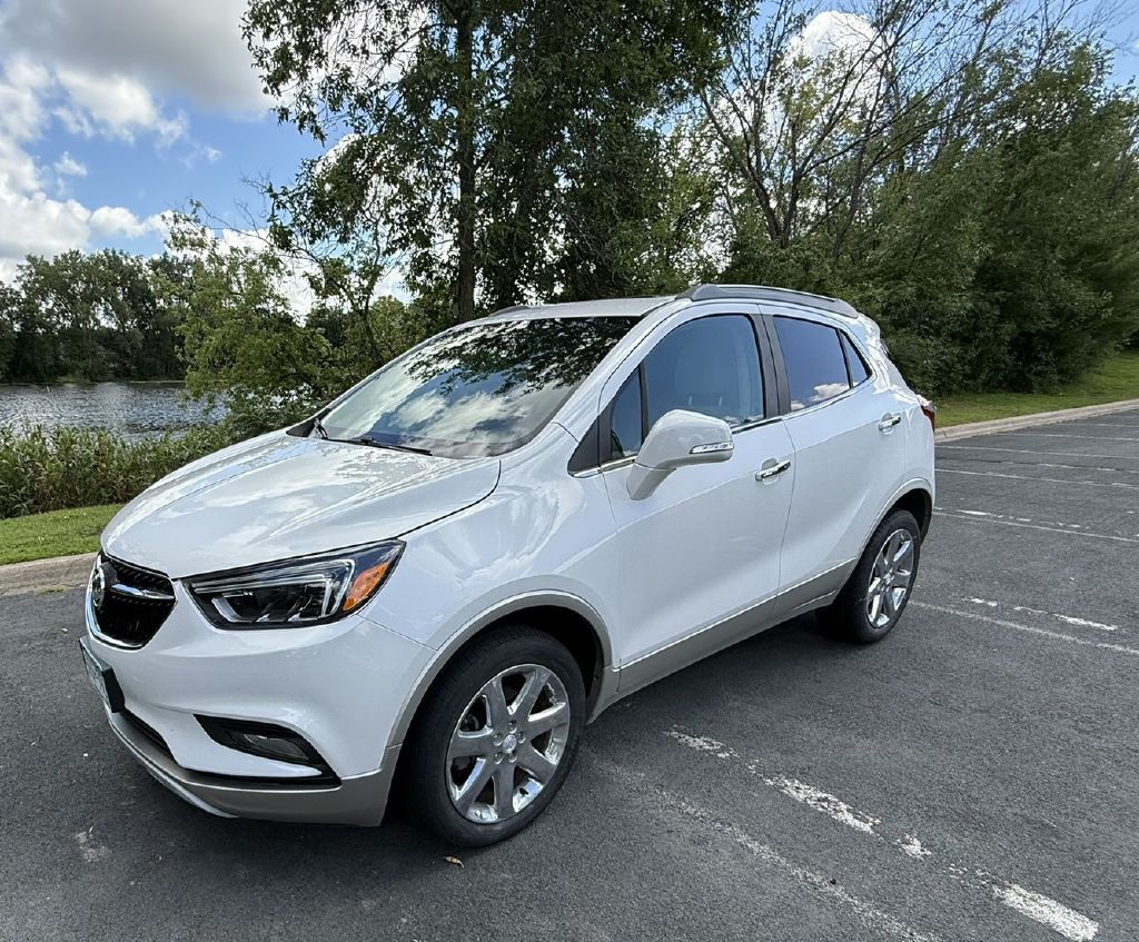 2017 Buick Enclave Image 1