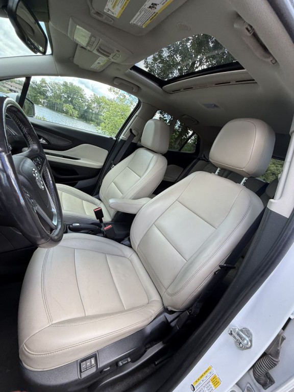 2017 Buick Enclave Image 2