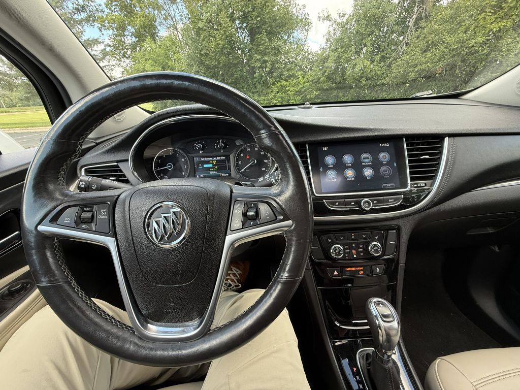 2017 Buick Enclave Image 16