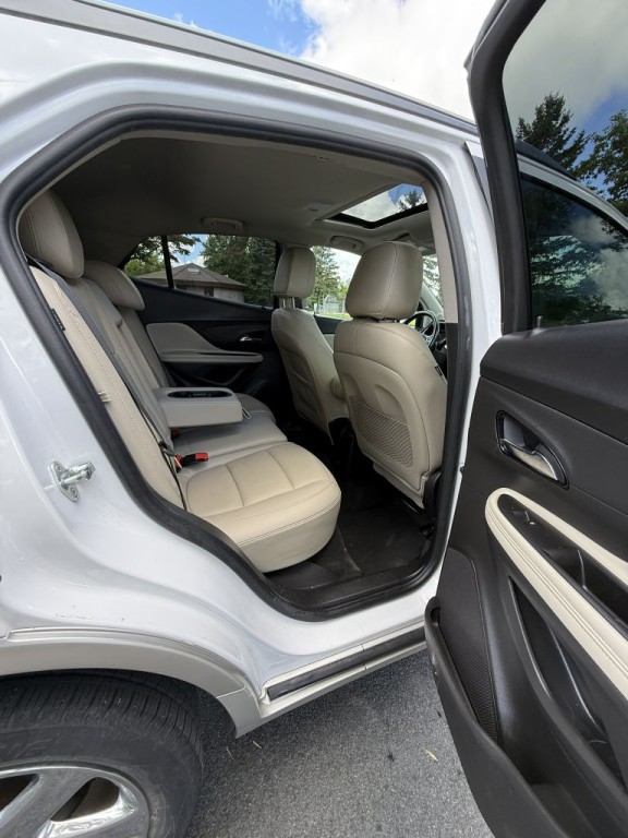 2017 Buick Enclave Image 22
