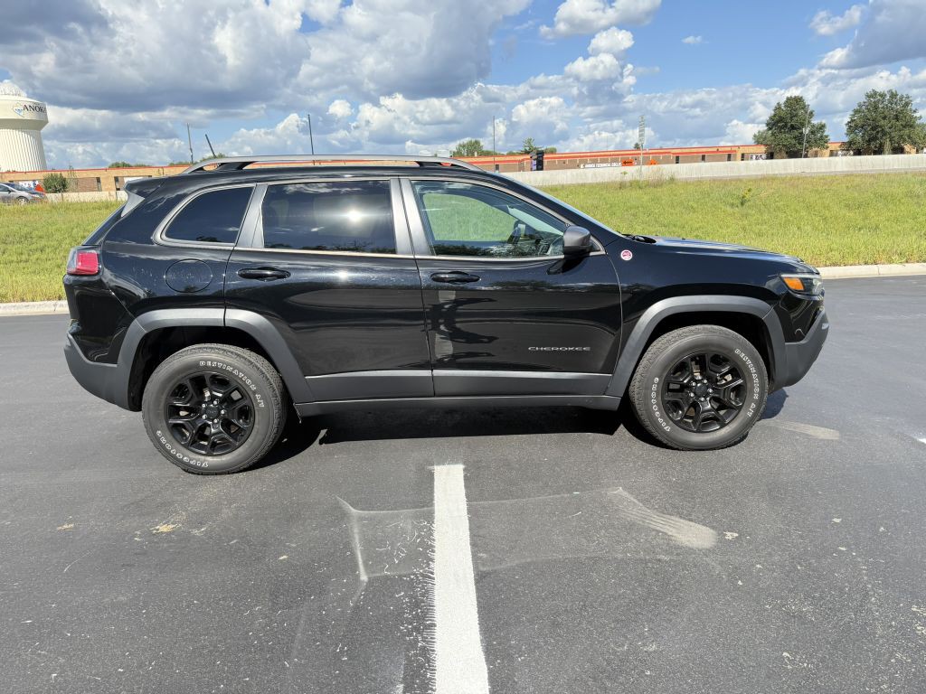 2019 Jeep Cherokee Image 13
