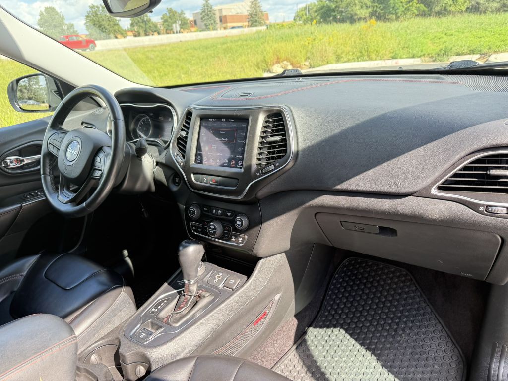 2019 Jeep Cherokee Image 17