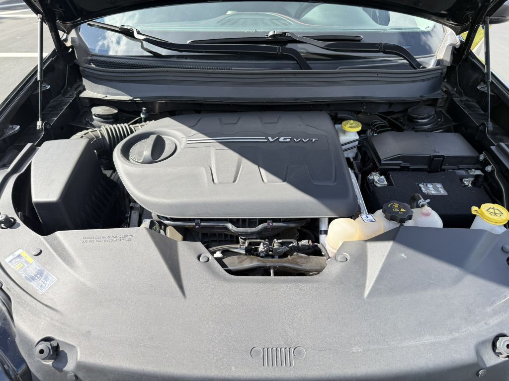 2019 Jeep Cherokee Image 19