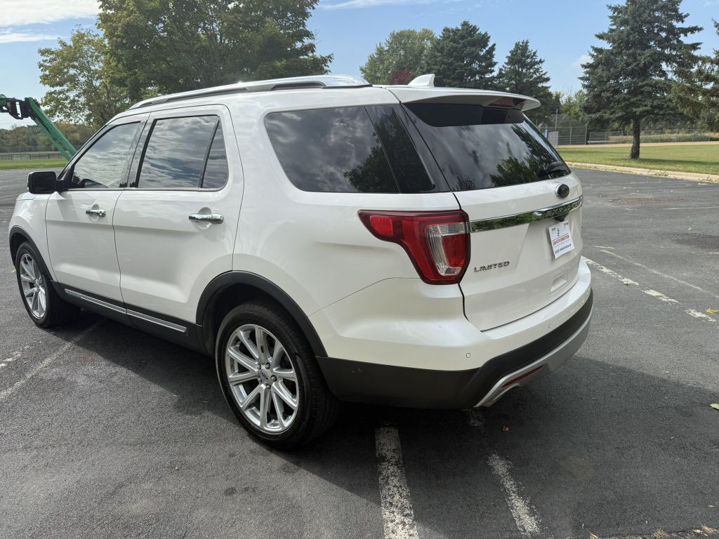 2017 Ford Explorer Image 11