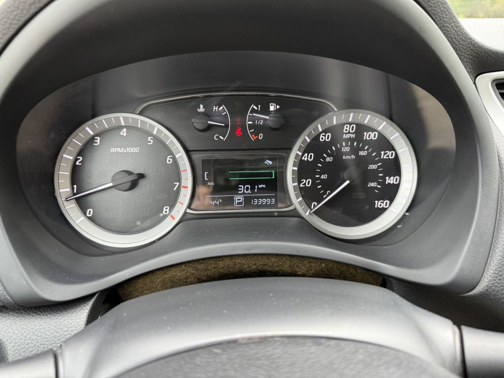 2013 Nissan Sentra Image 3