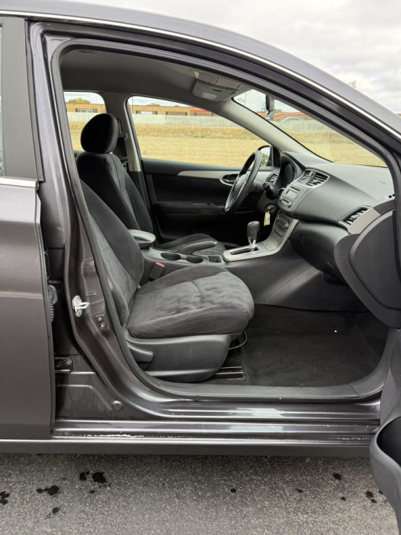2013 Nissan Sentra Image 14