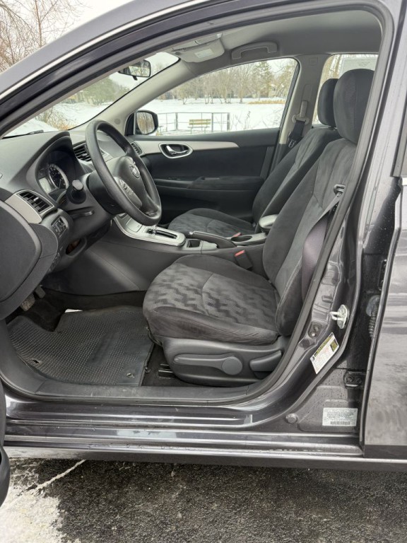 2013 Nissan Sentra Image 2