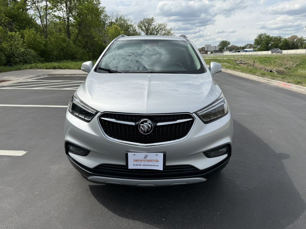 2017 Buick Enclave Image 2