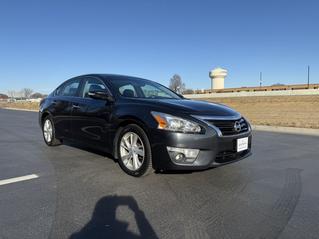 2014 Nissan Altima Image 2