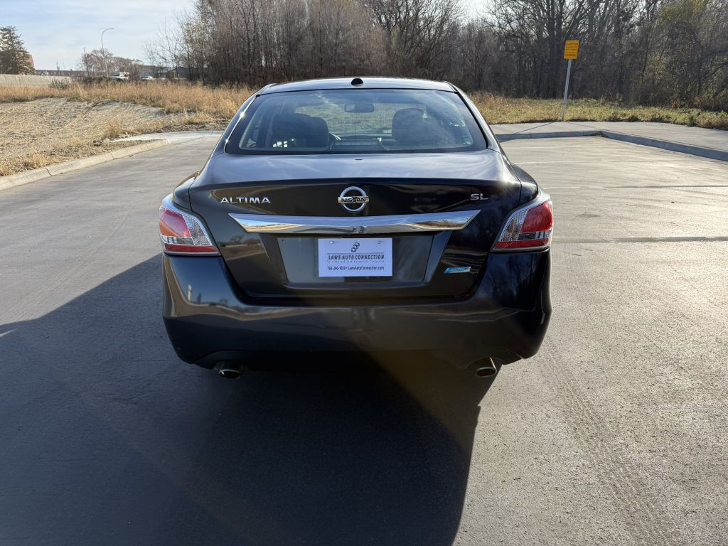 2014 Nissan Altima Image 5