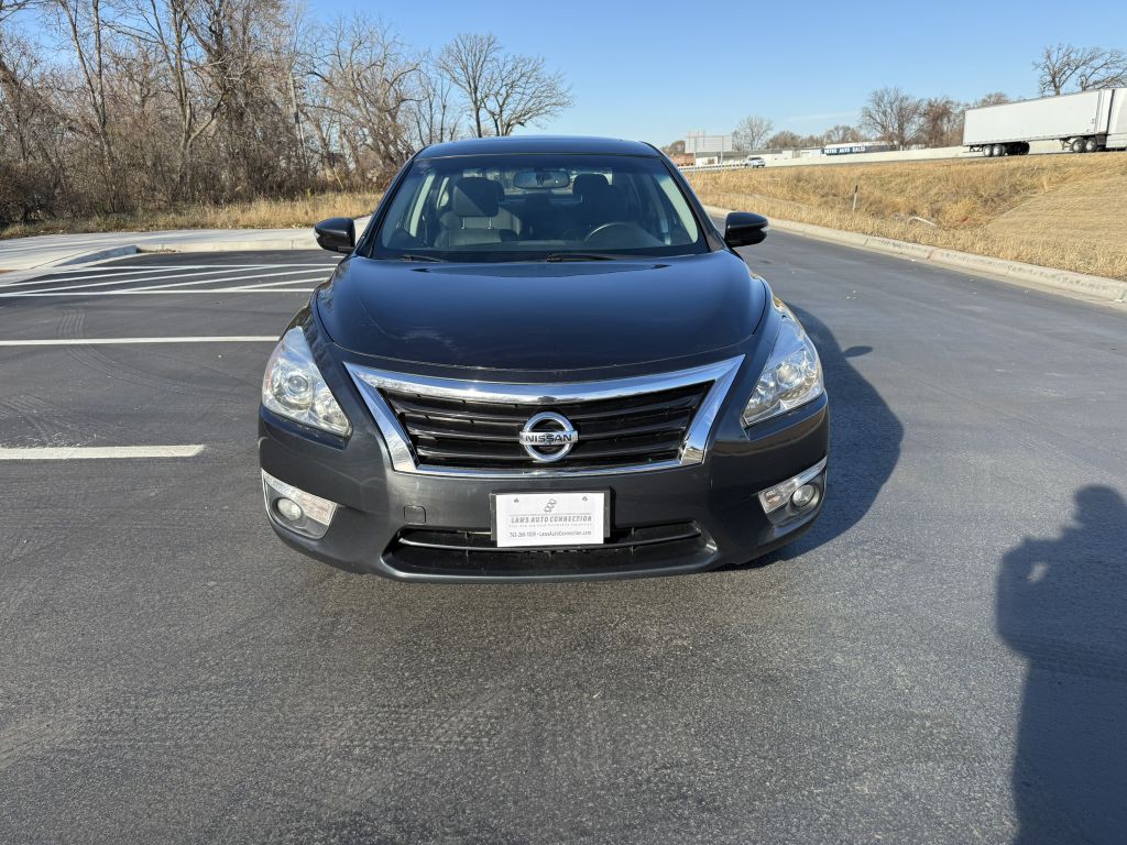 2014 Nissan Altima Image 13