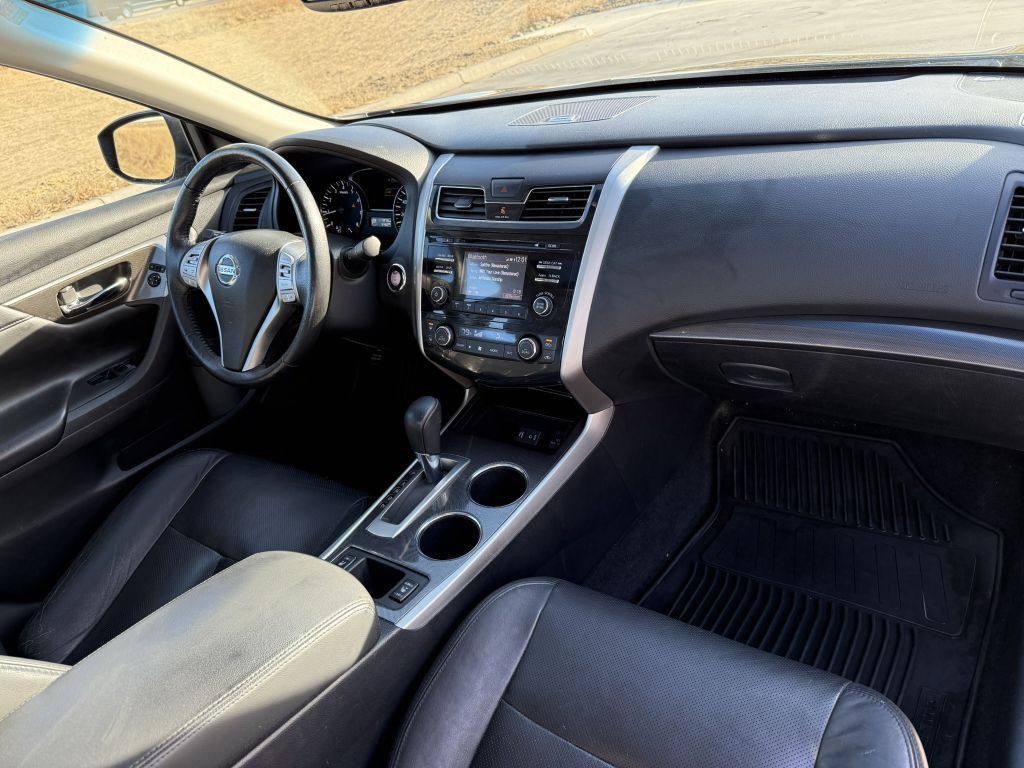 2014 Nissan Altima Image 16