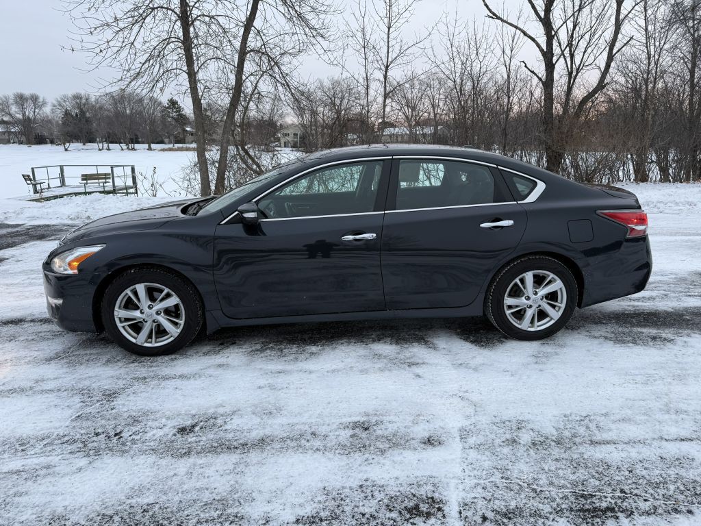 2014 Nissan Altima Image 2
