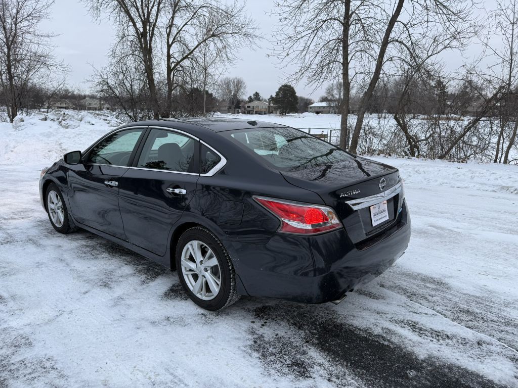 2014 Nissan Altima Image 14
