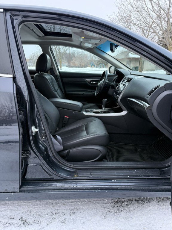 2014 Nissan Altima Image 15