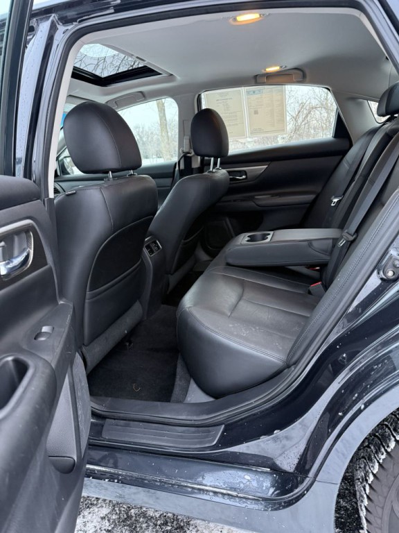 2014 Nissan Altima Image 17