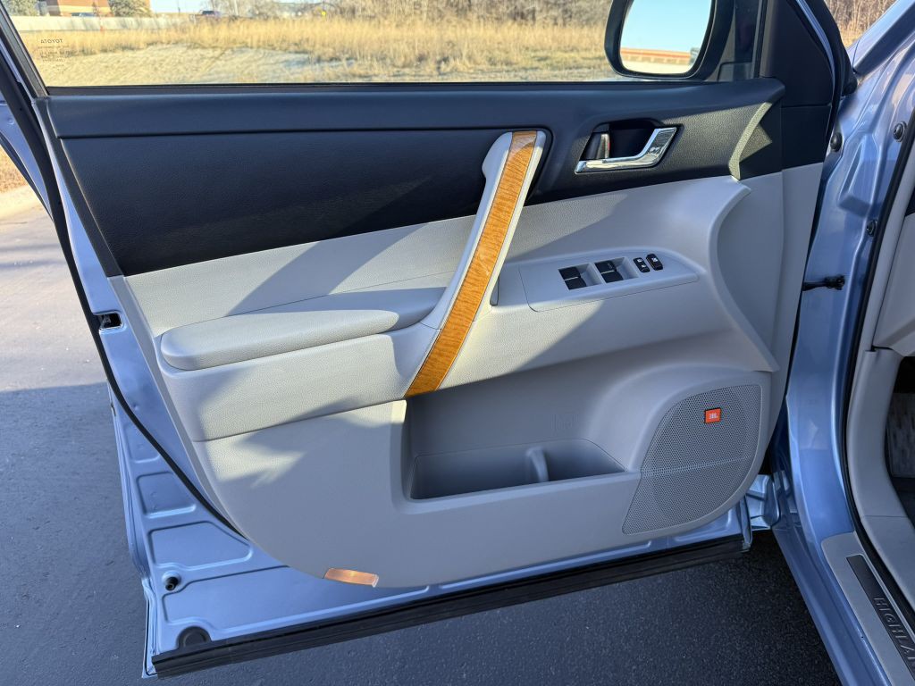 2009 Toyota Highlander Image 14