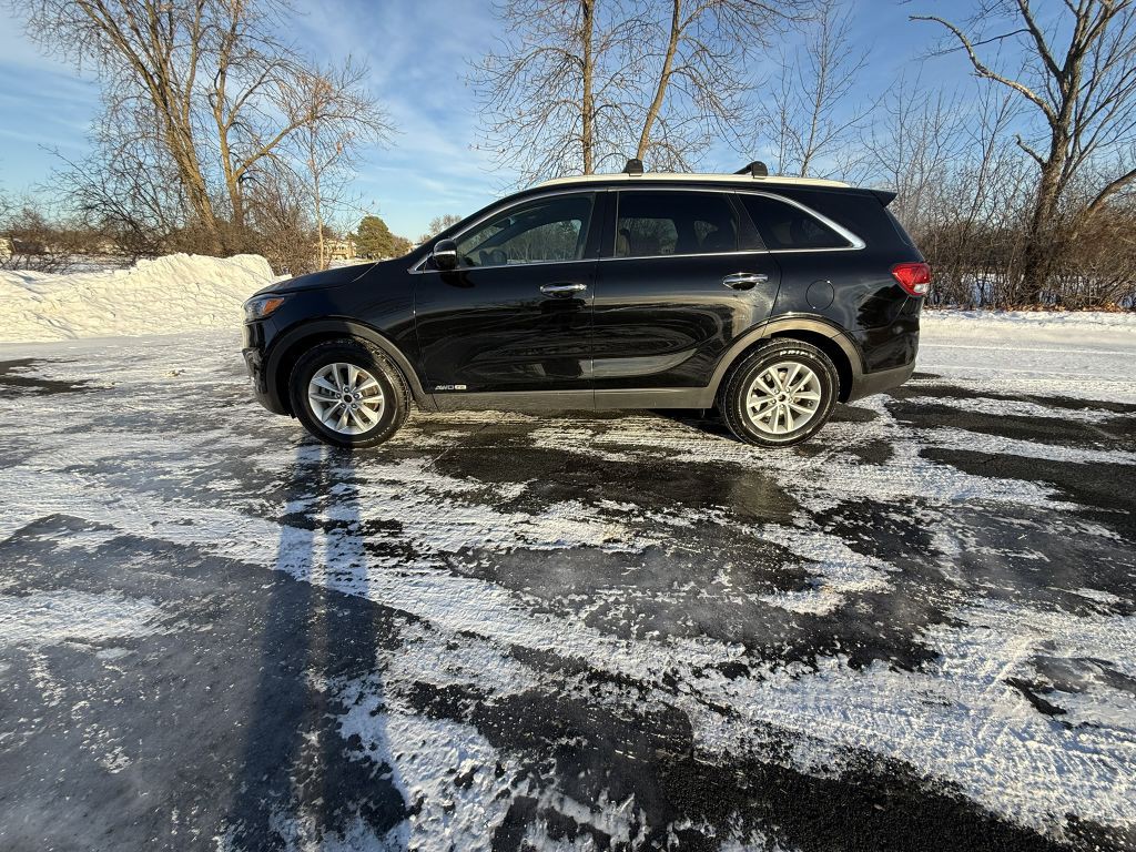 2017 Kia Sorento Image 3