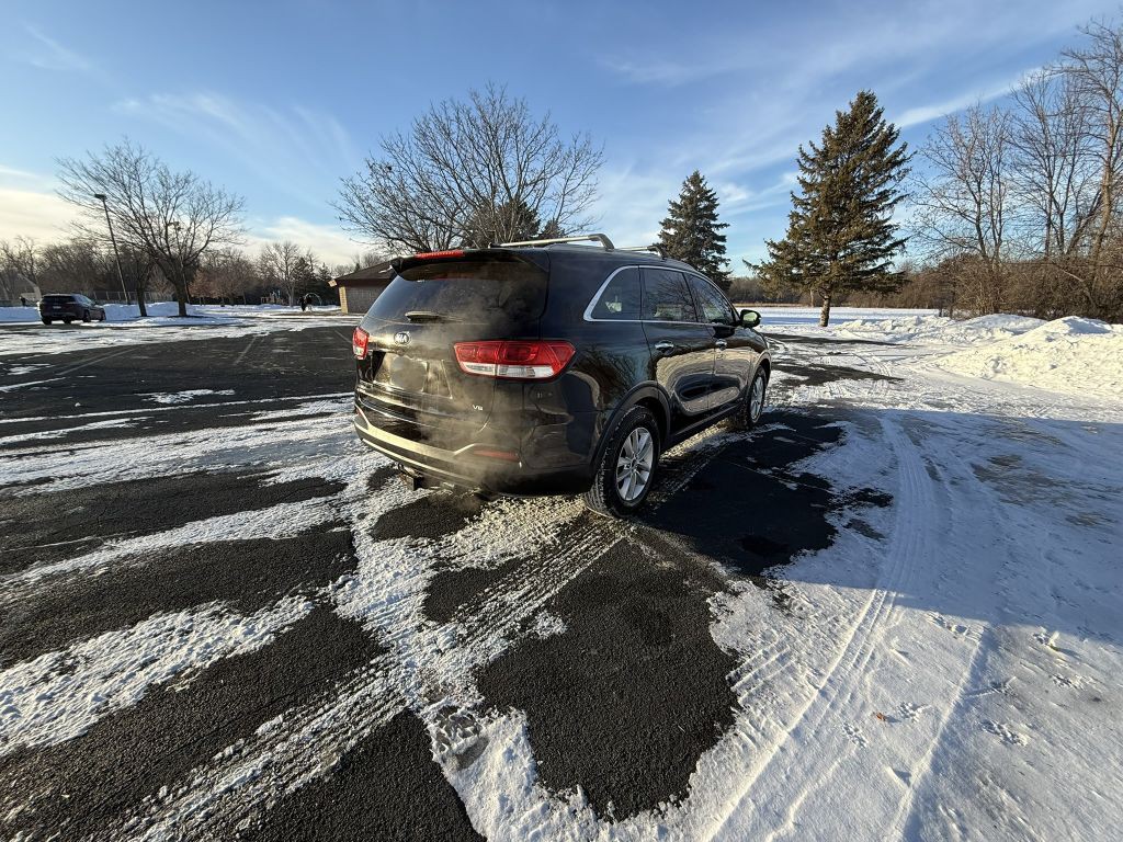 2017 Kia Sorento Image 11