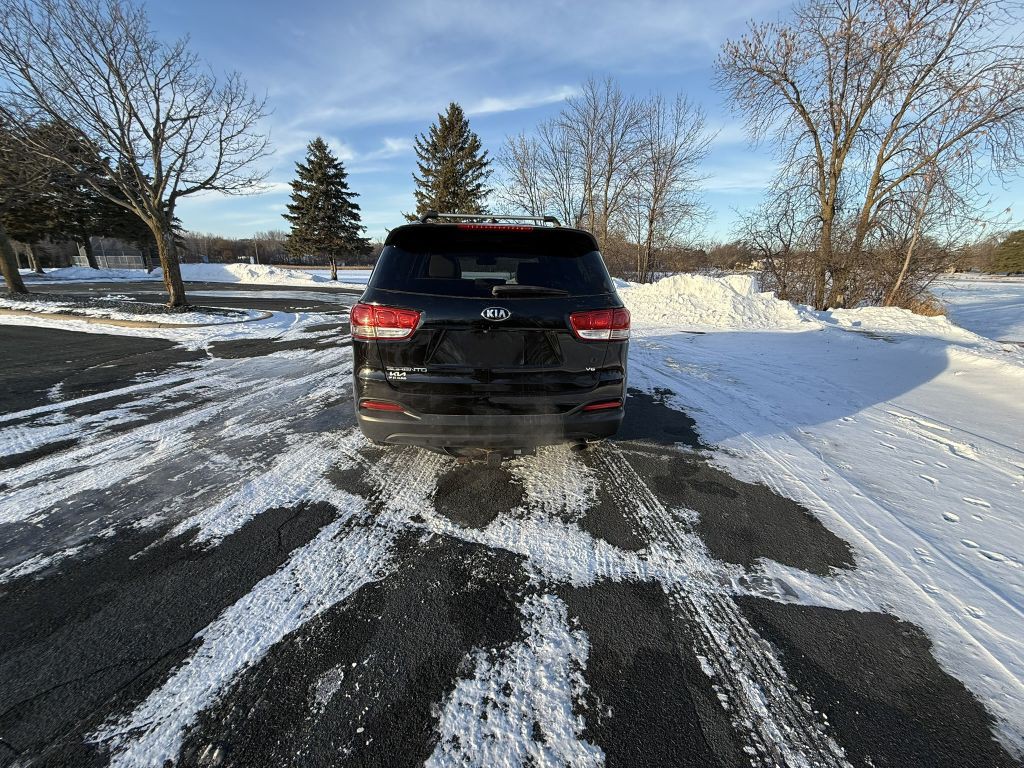 2017 Kia Sorento Image 12