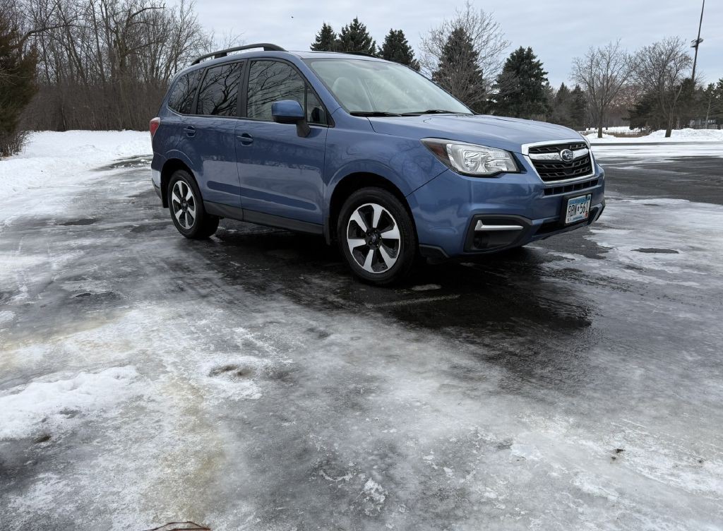 2017 Subaru Forester Image 6