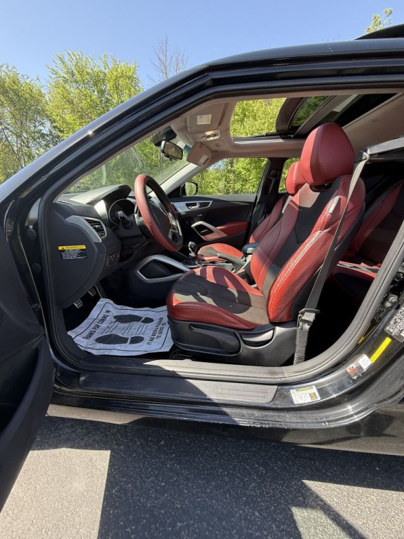2012 Hyundai Veloster Image 6