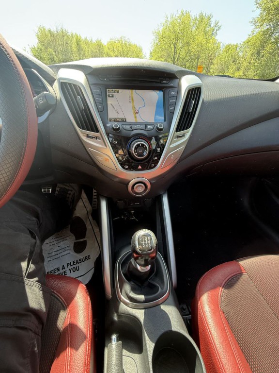 2012 Hyundai Veloster Image 13