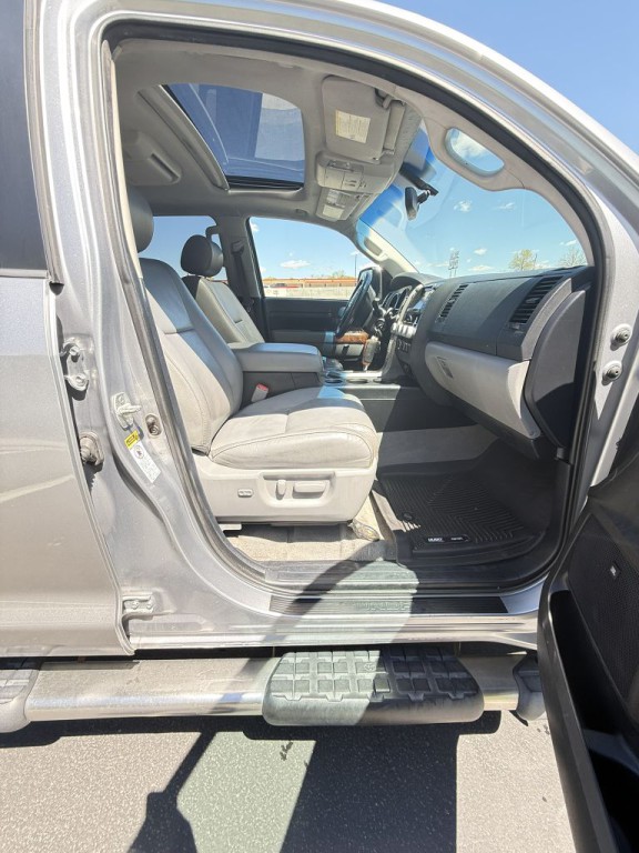 2010 Toyota Tundra Image 13