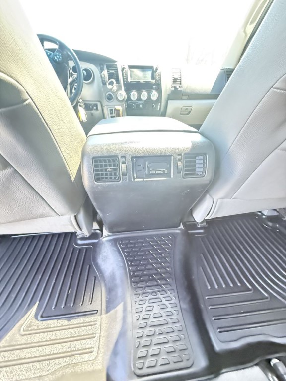 2010 Toyota Tundra Image 20