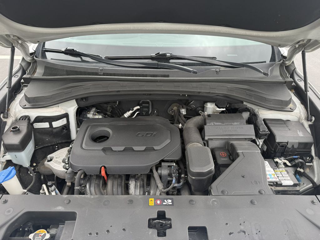 2019 Hyundai Santa Fe Image 12