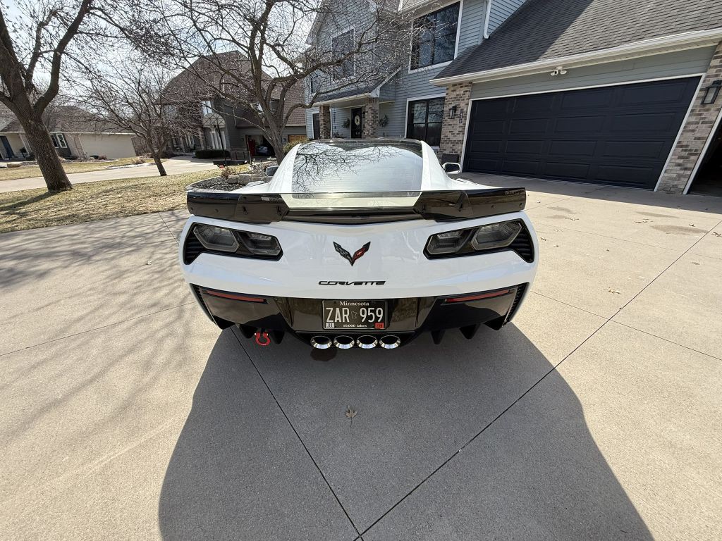 2017 Chevrolet Corvette Image 12