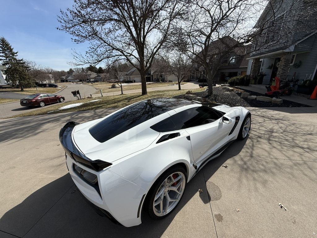2017 Chevrolet Corvette Image 19