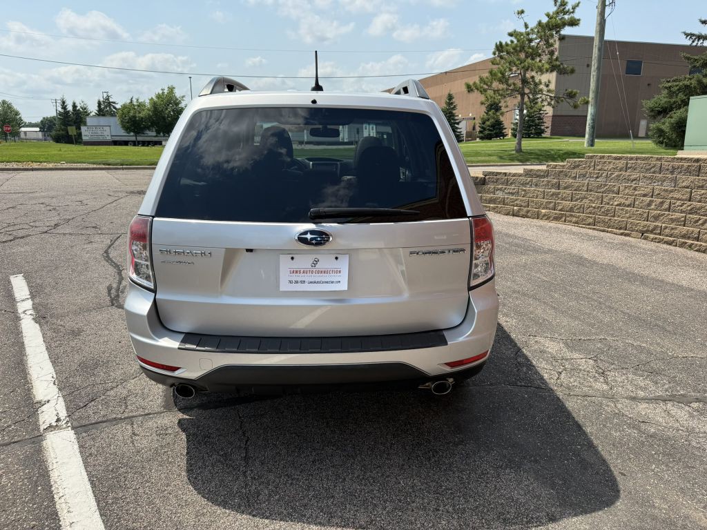 2011 Subaru Forester Image 3