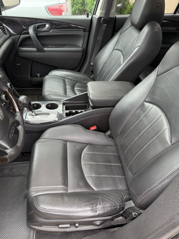 2015 Buick Enclave Image 8