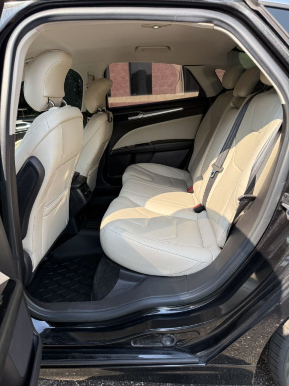2014 Ford Fusion Image 11