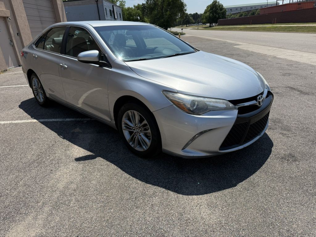 2015 Toyota Camry Image 1