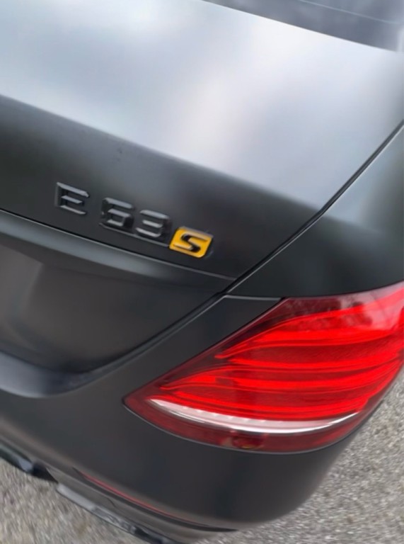 2019 Mercedes-Benz E-Class Image 2