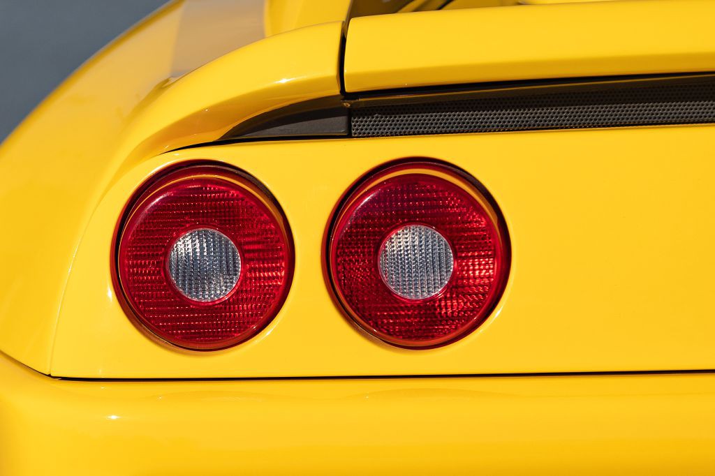 1999 Ferrari F355 Image 17