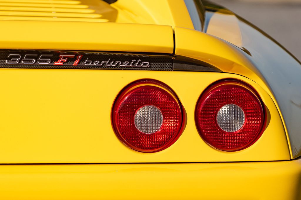 1999 Ferrari F355 Image 18