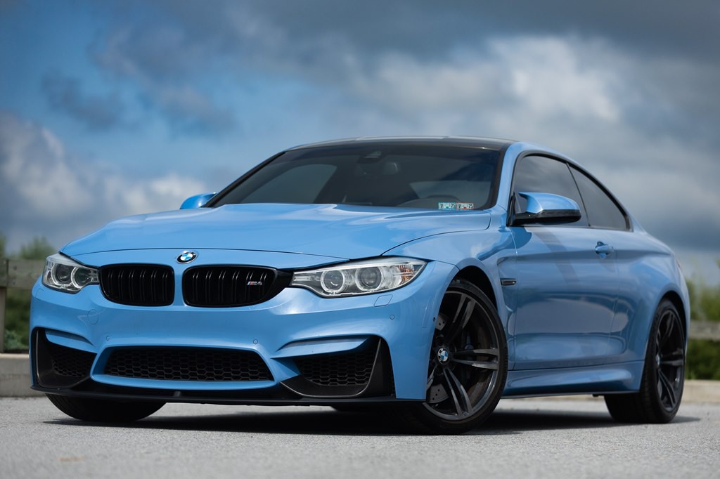 2017 BMW M4 Image 2
