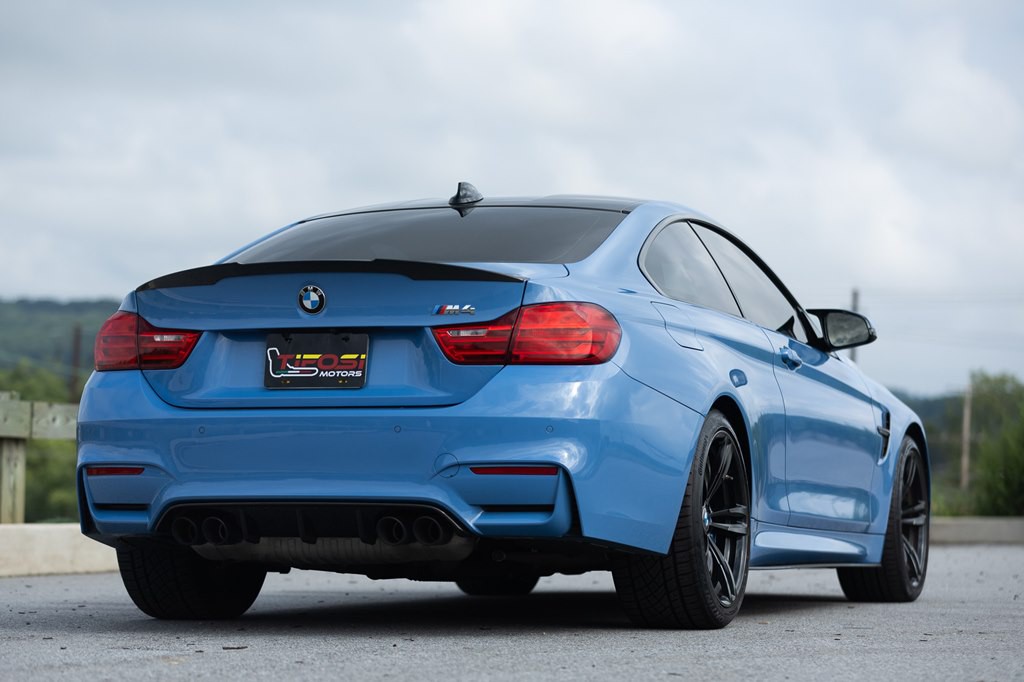 2017 BMW M4 Image 33
