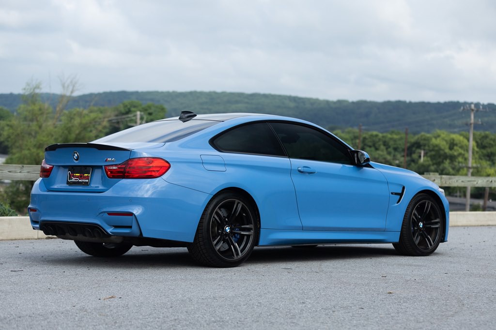 2017 BMW M4 Image 35