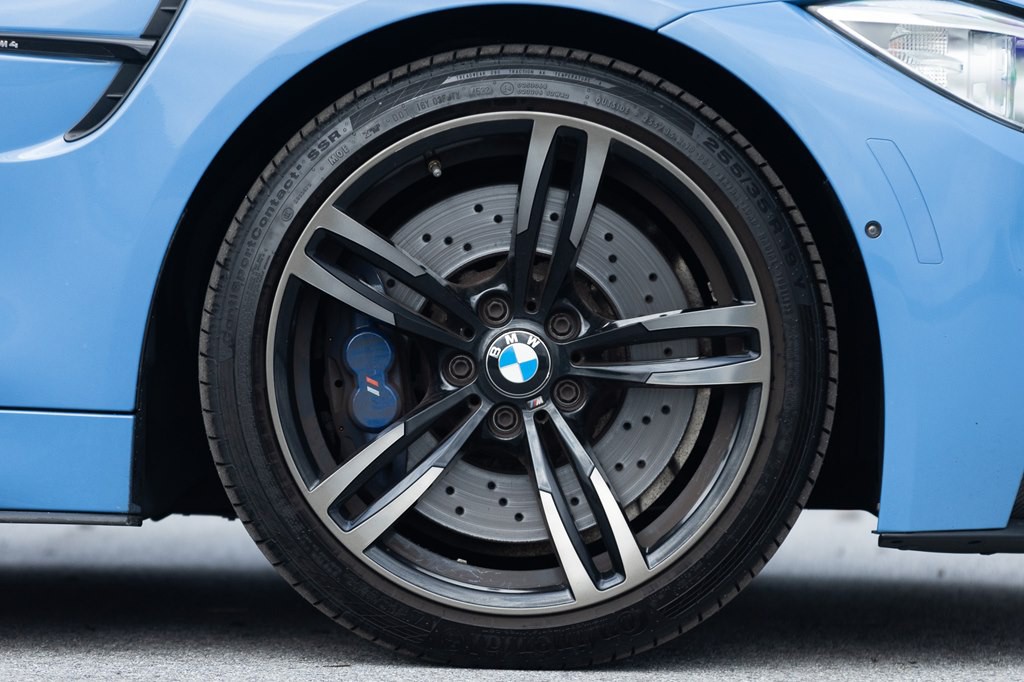 2017 BMW M4 Image 41