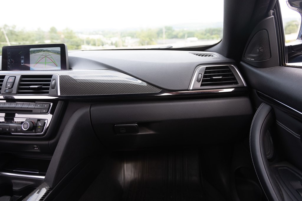 2017 BMW M4 Image 60