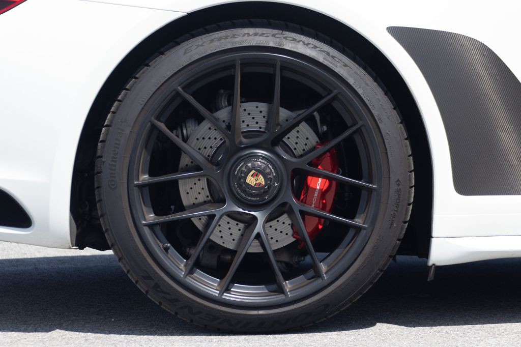 2019 Porsche 911 Image 11