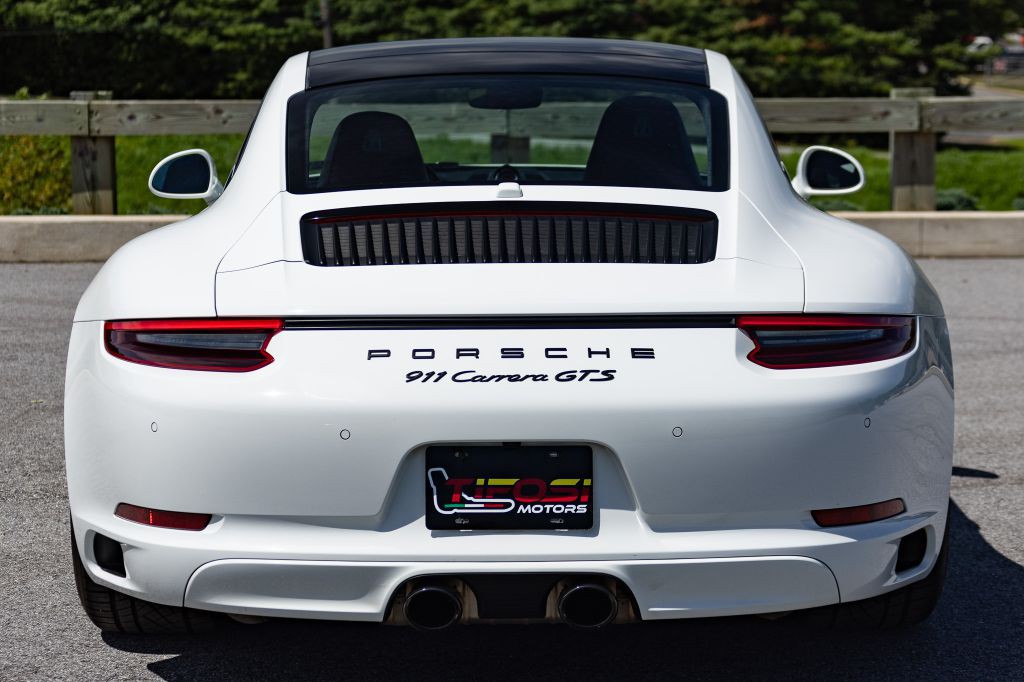 2019 Porsche 911 Image 30